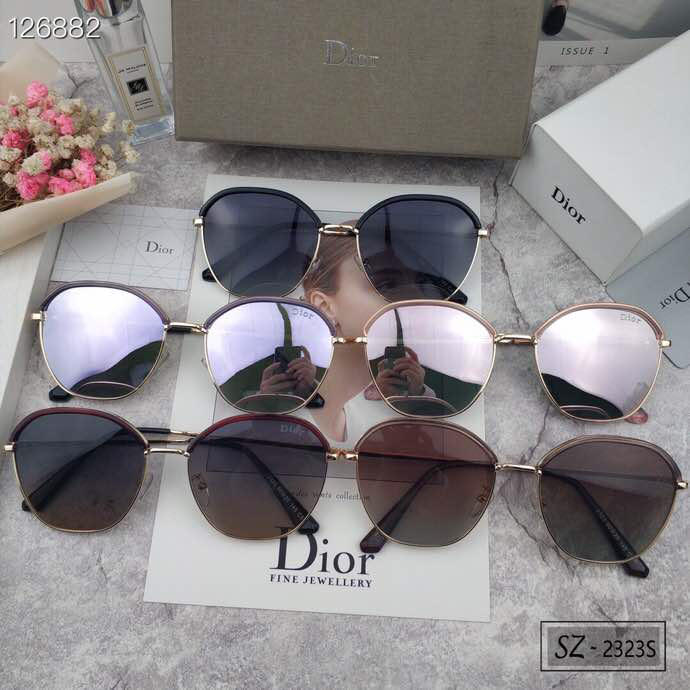 DIOR-迪奧 2019新款 太陽鏡 減輕強光負擔 遮擋有害光線防輻射 出行旅遊必備品 2323S  lly1061